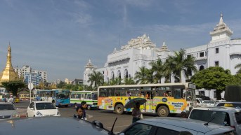 4. Yangon Town Hall and traffic
